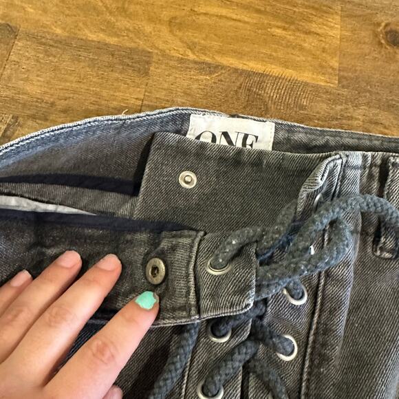 One x One Teaspoon Super Freaks Faded Black Denim Cutoff Shorts Size 26 - Picture 10 of 12